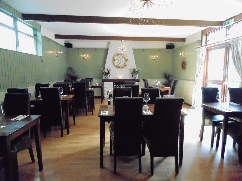 Cedar Inn Единбург Екстер'єр фото